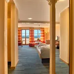 Hotel Panoramahotel Grobauer 3*