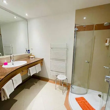 Panoramahotel Grobauer 3* シュピーゲラウ