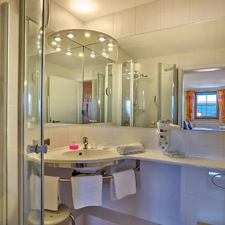 Panoramahotel Grobauer ホテル シュピーゲラウ