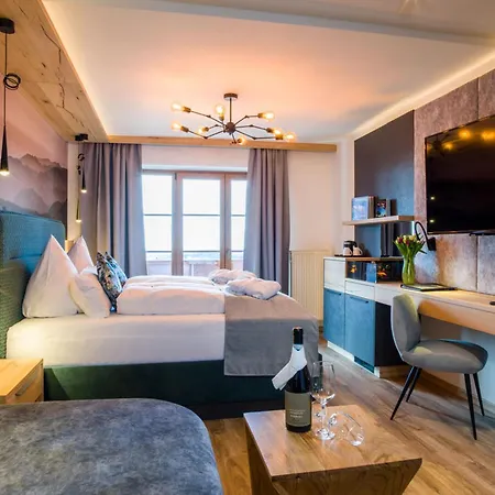 Panoramahotel Grobauer ホテル