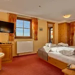 ホテル Panoramahotel Grobauer シュピーゲラウ